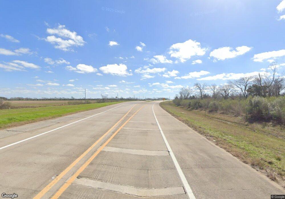 610 N Highway 35, Alvin, TX 77511 - photo 1