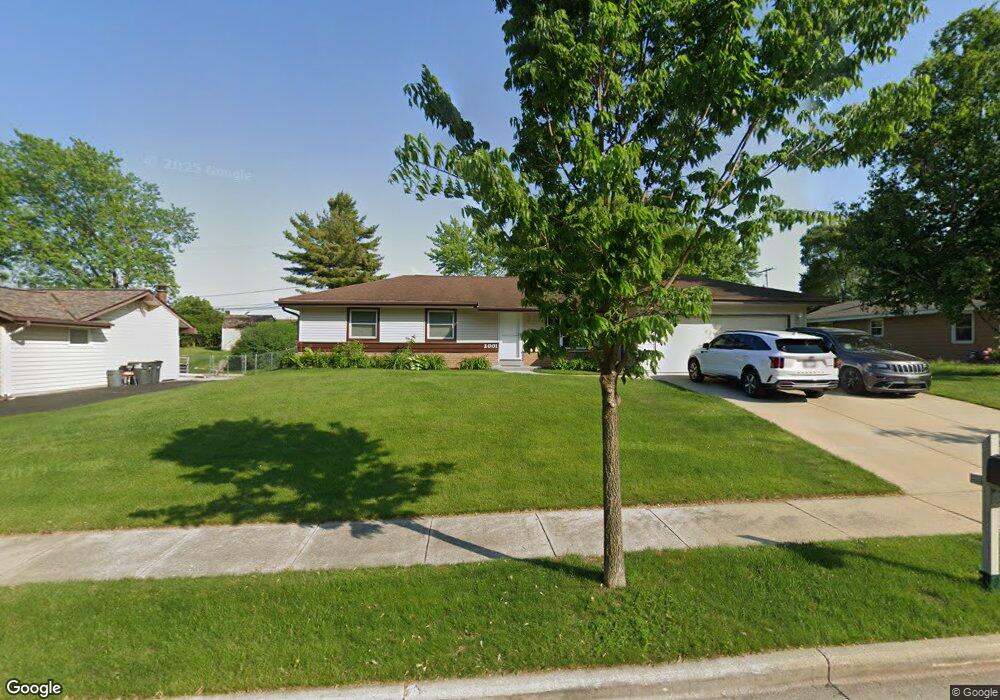 2001 Ramona Rd, Waukesha, WI 53186 - photo 1