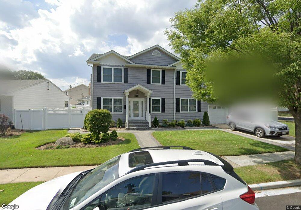 660 Morton Ave, Franklin Square, NY 11010 - photo 1