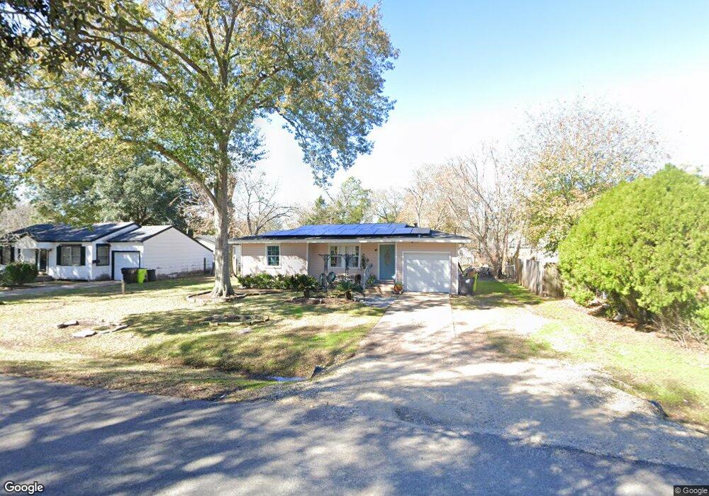 1604 Marilyn St, Rosenberg, TX 77471 - photo 1