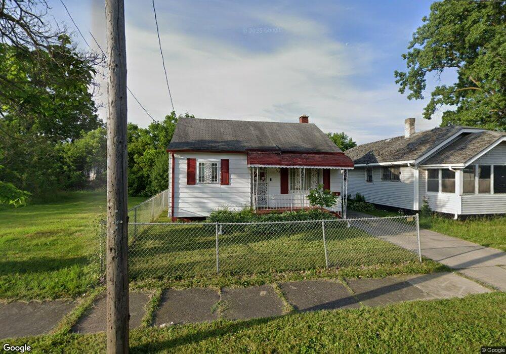 722 E Lorado Ave, Flint, MI 48505 - photo 1