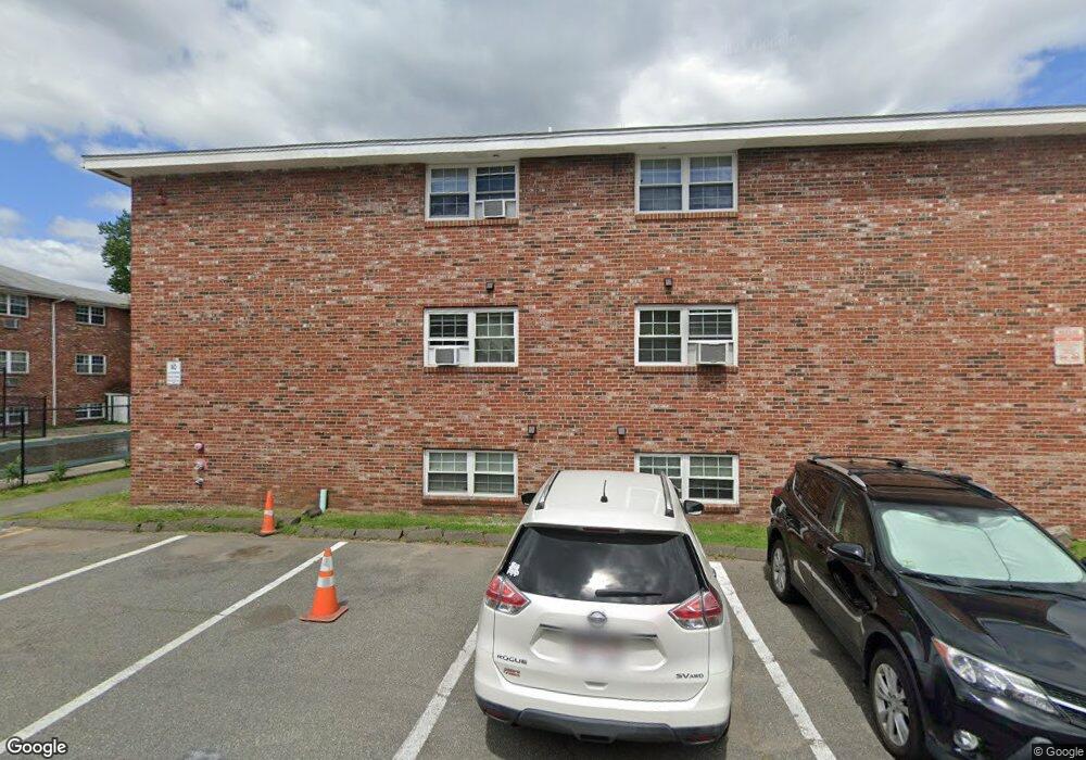361 Hildreth St unit 13, Lowell, MA 01850 - photo 1
