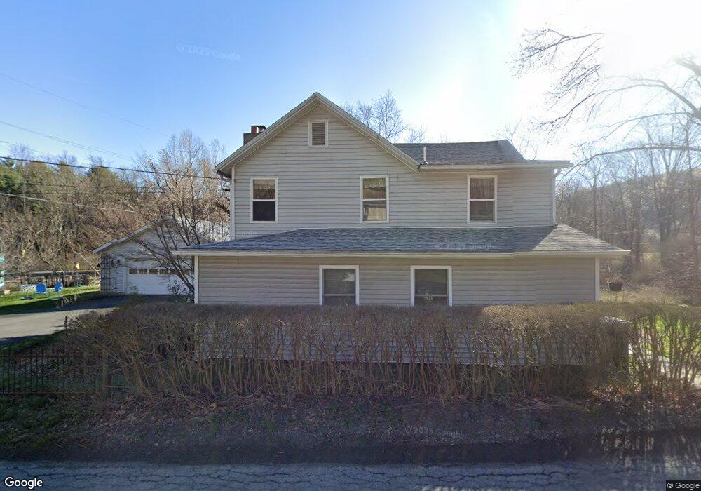 502 Country Rd, Falls, PA 18615 - photo 1