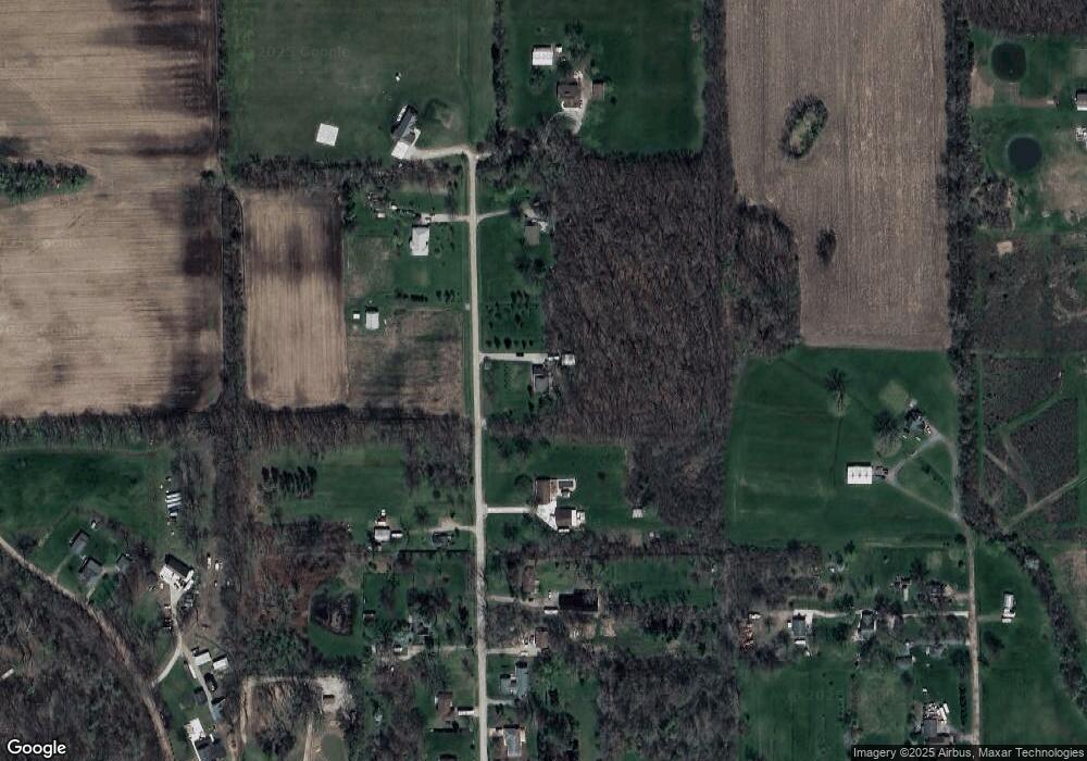 12248 Wilson Dr, Carleton, MI 48117 - photo 1