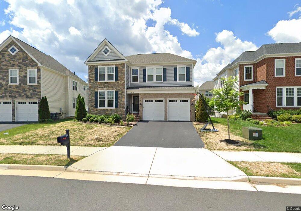 42347 Leeds Field Dr, Chantilly, VA 20152 - photo 1