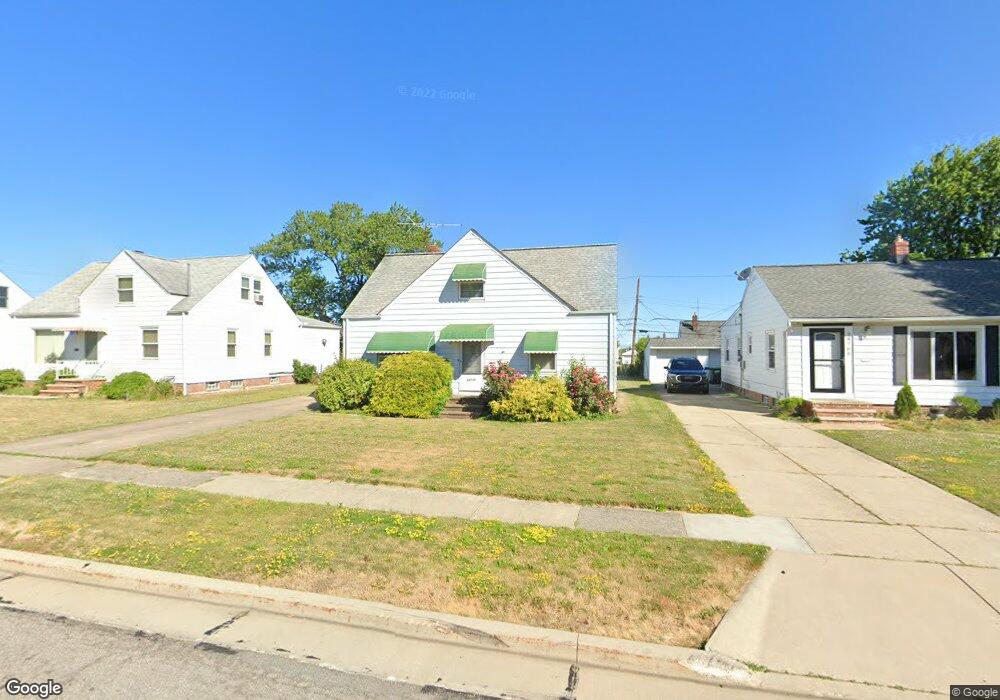 28755 Hazel Ave, Wickliffe, OH 44092 - photo 1