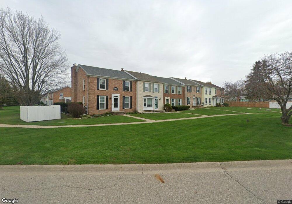 1408 Cedarwood Dr unit 5, Flushing, MI 48433 - photo 1