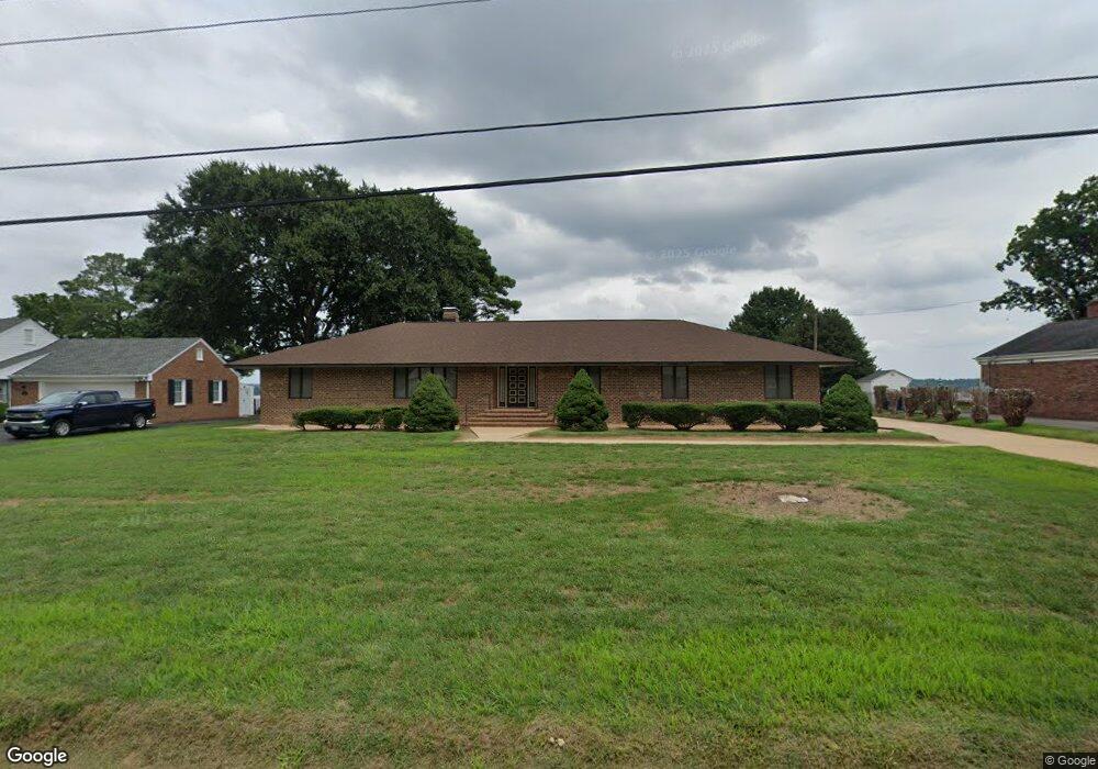 1305 Marl Bank Dr, Hopewell, VA 23860 - photo 1