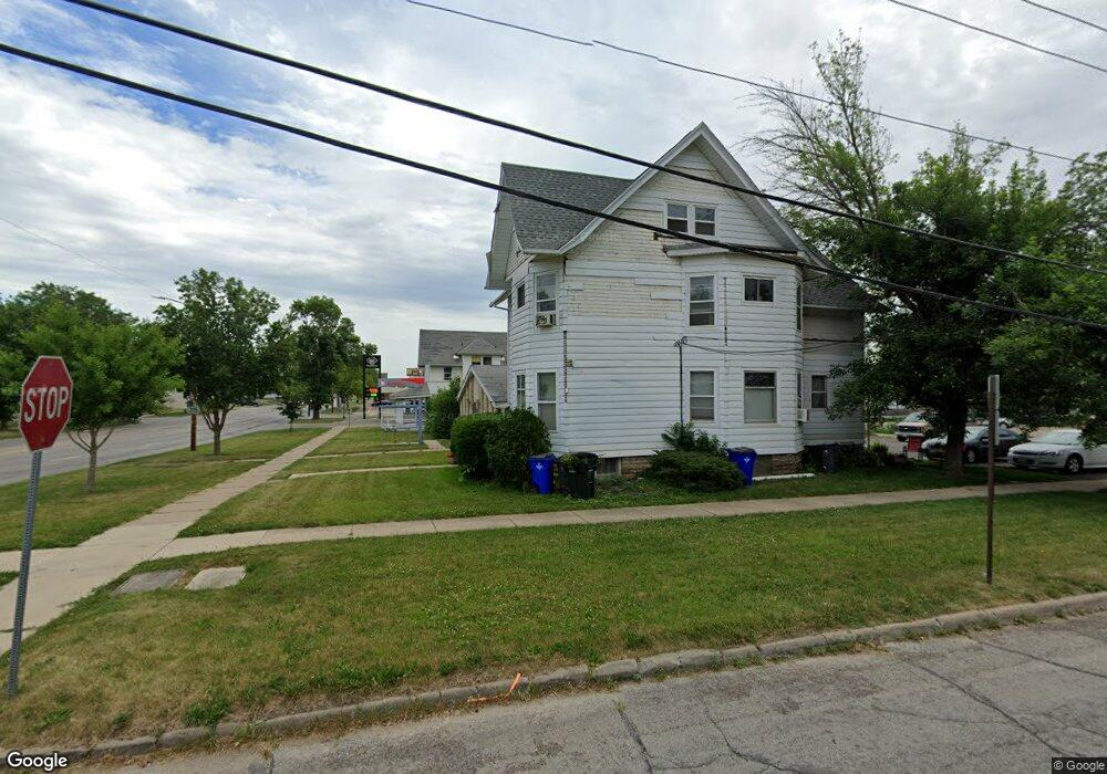 1021* 1st Ave SW, Cedar Rapids, IA 52405 - photo 1