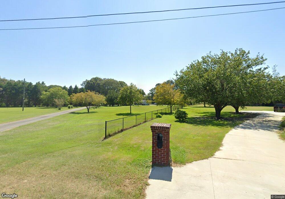 256 Running Rose Cir, Douglas, GA 31535 - photo 1