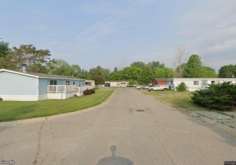 5017 S Naomikong Dr, Flint, MI 48506 - photo 1