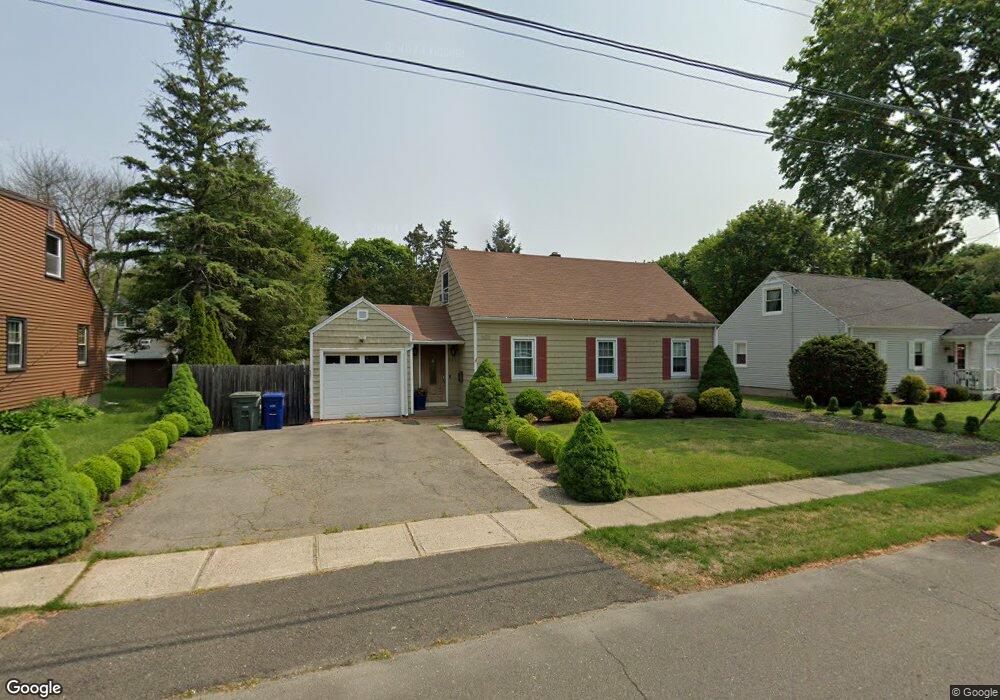 221 Lynne Place, Bridgeport, CT 06610 - photo 1