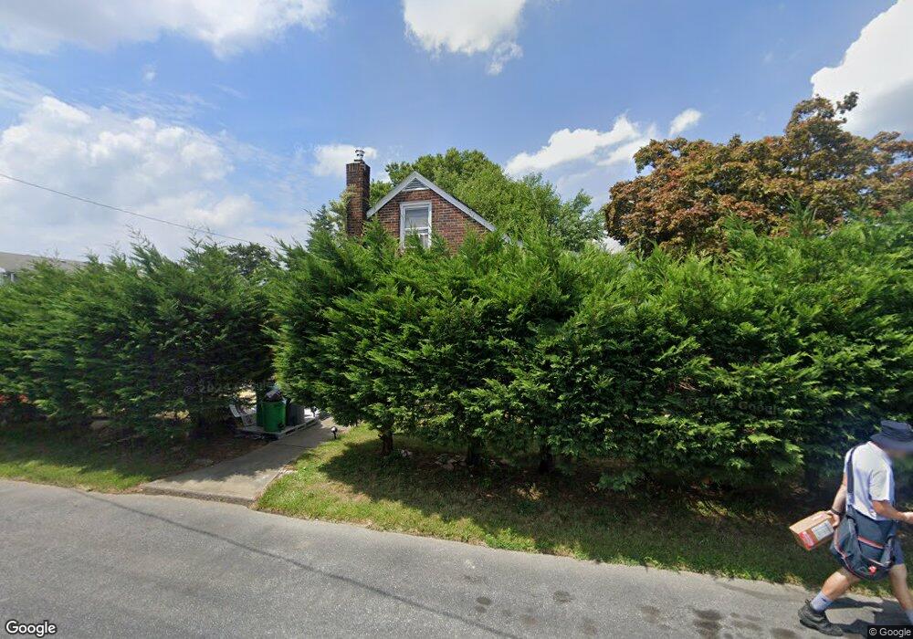 1004 N Ulster St, Allentown, PA 18109 - photo 1