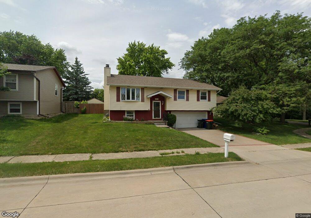 4112 Lamphere Ct, Davenport, IA 52806 - photo 1