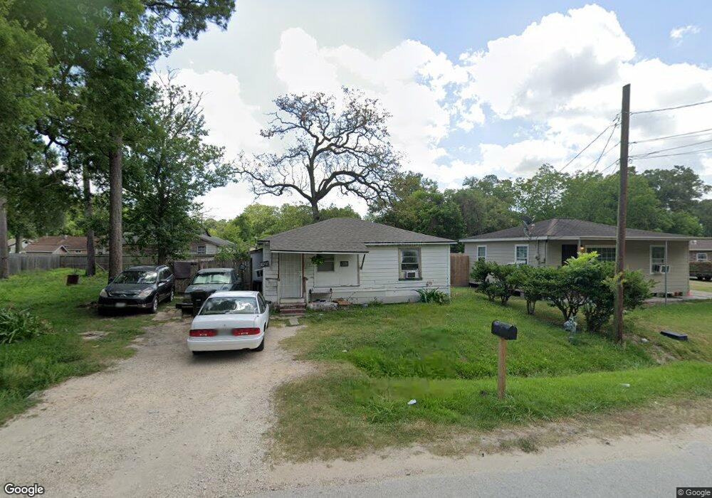 6814 Ezzard Charles Ln, Houston, TX 77091 - photo 1