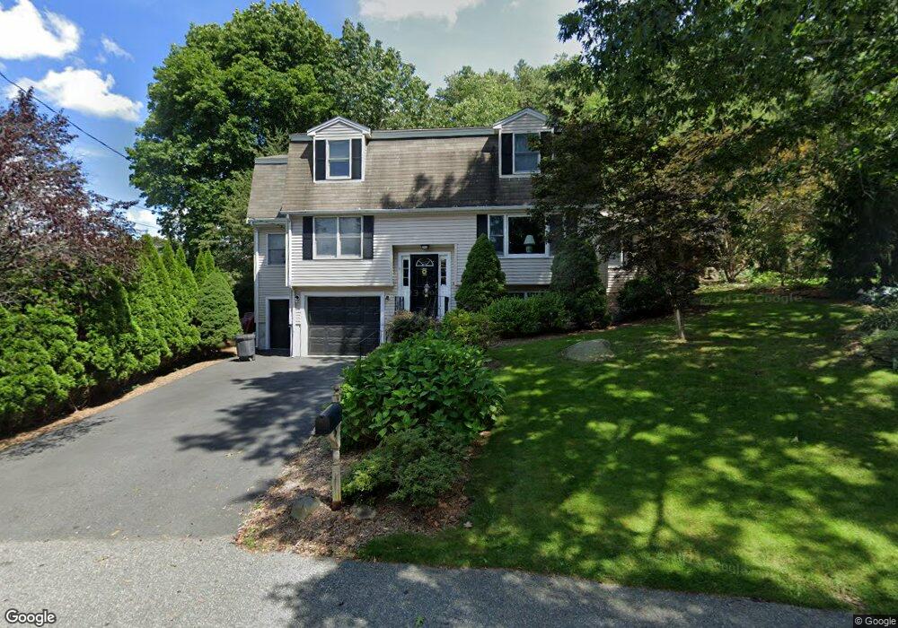 31 Mayflower Rd, Woburn, MA 01801 - photo 1