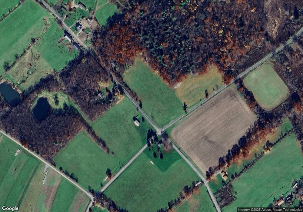 806 Post Hill Rd, Falls, PA 18615 - photo 1