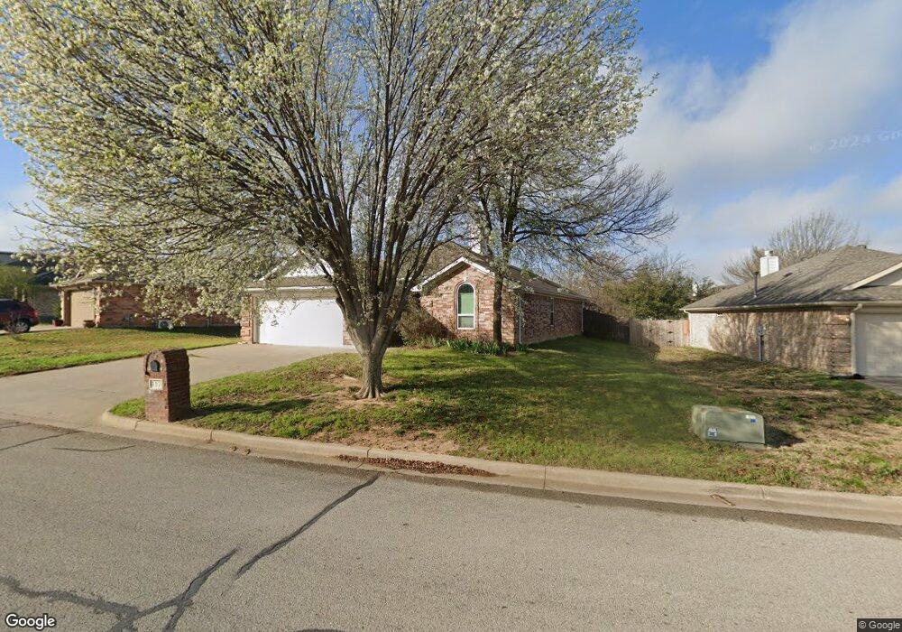 127 Sweetwater Dr, Weatherford, TX 76086 - photo 1