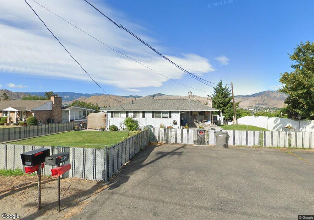 690 Colorado Ave, East Wenatchee, WA 98802 - photo 1