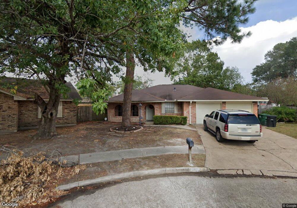 8910 Stonehearth Ln, Houston, TX 77040 - photo 1