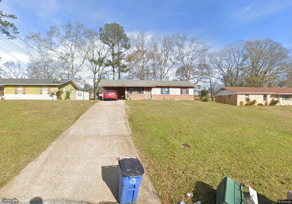 107 W Maple St, Hazlehurst, MS 39083 - photo 1