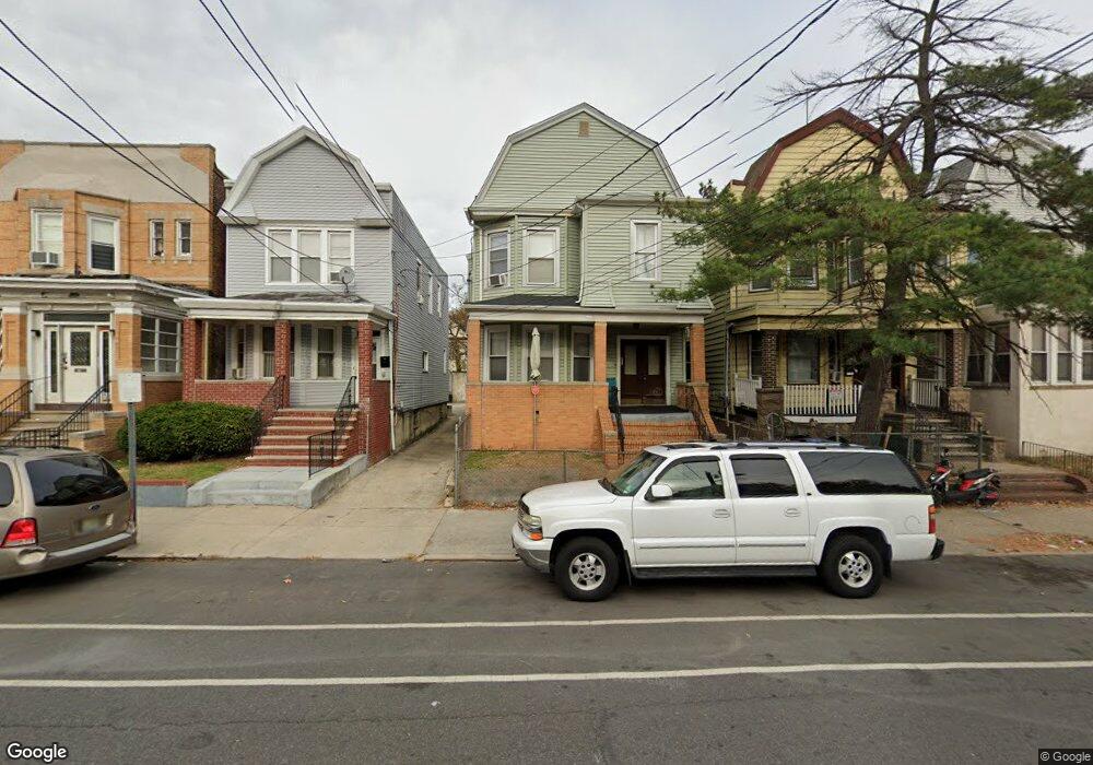 148 Wegman Pkwy, Jersey City, NJ 07305 - photo 1