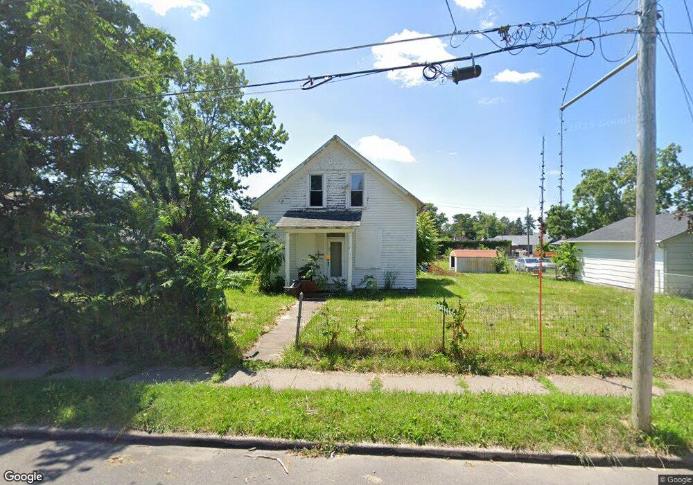 1613 W 2nd St, Davenport, IA 52802 - photo 1