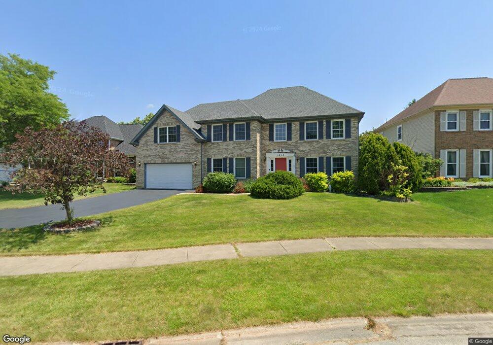 1615 Canyon Run Rd, Naperville, IL 60565 - photo 1