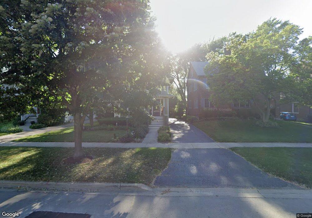 328 N Addison Ave, Elmhurst, IL 60126 - photo 1