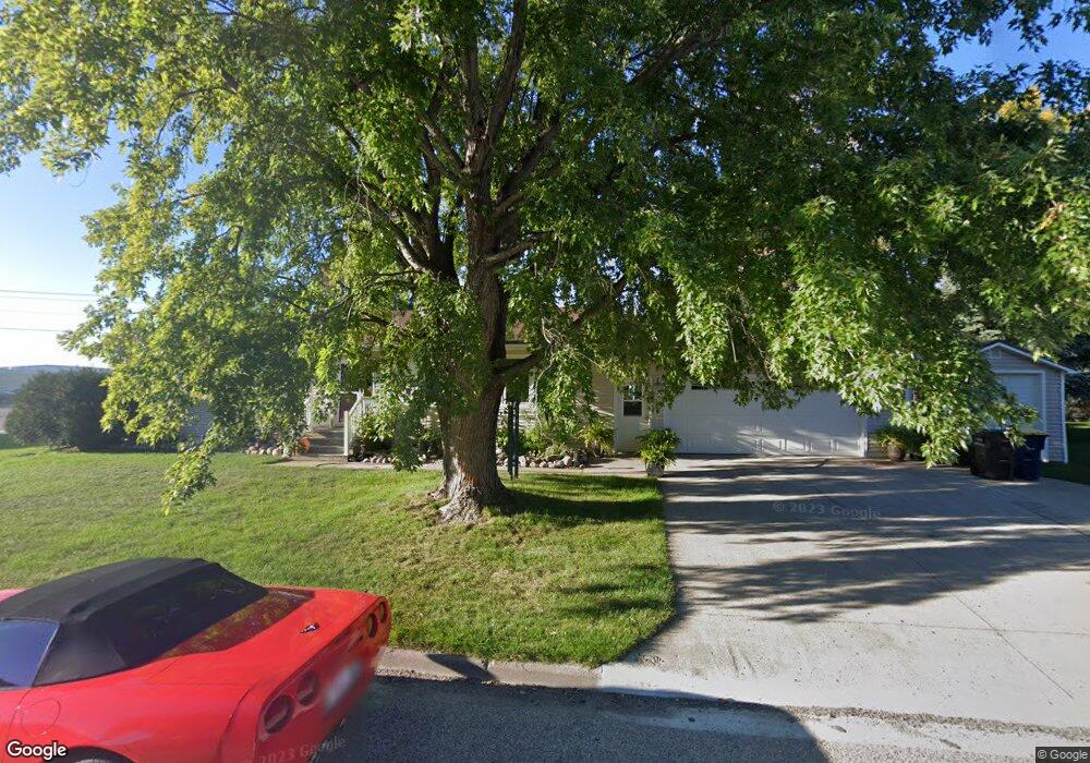 303 16th St SW, Jamestown, ND 58401 - photo 1