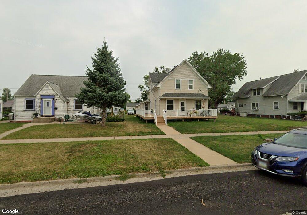 1517 3rd St SW, Cedar Rapids, IA 52404 - photo 1