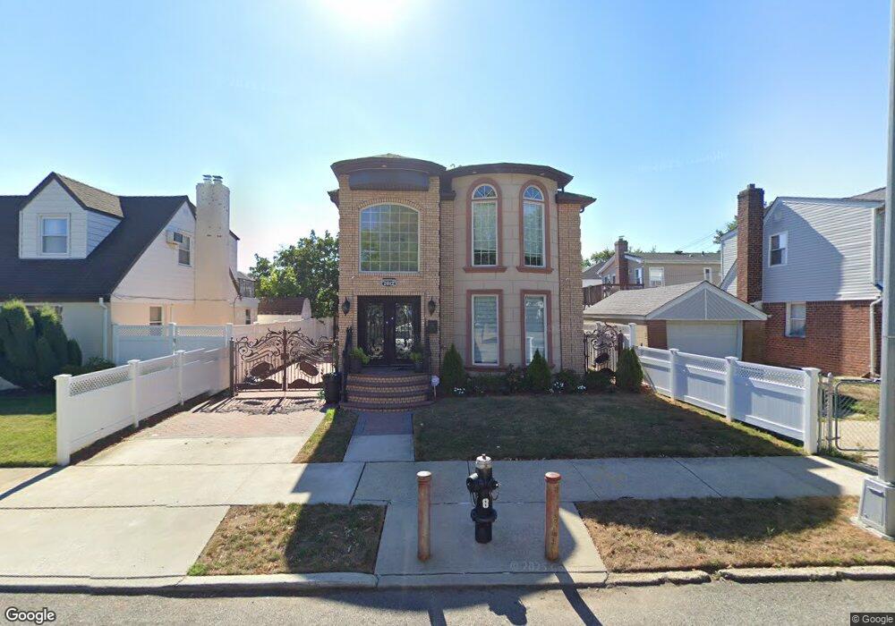 7612 252nd St, Bellerose, NY 11426 - photo 1