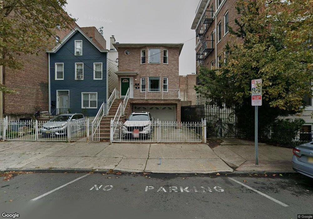 62 Magnolia Ave unit 1, Jersey City, NJ 07306 - photo 1