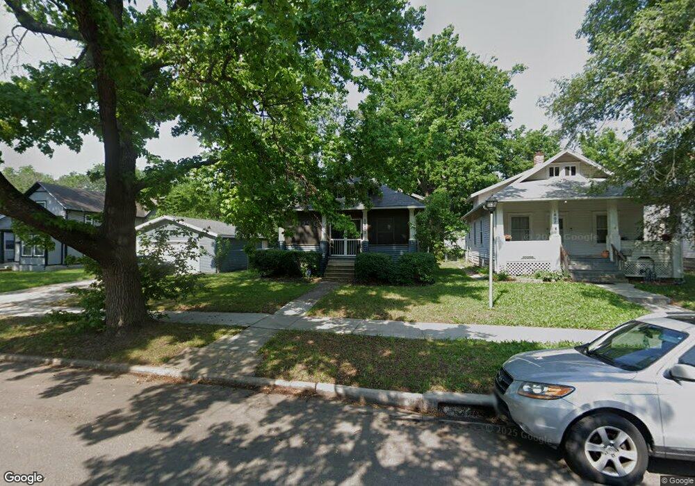 1811 SW Buchanan St, Topeka, KS 66604 - photo 1
