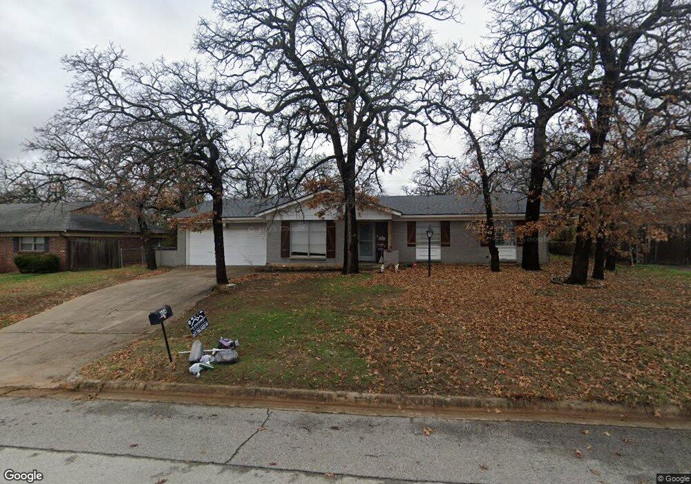 604 Plainview Dr, Hurst, TX 76054 - photo 1