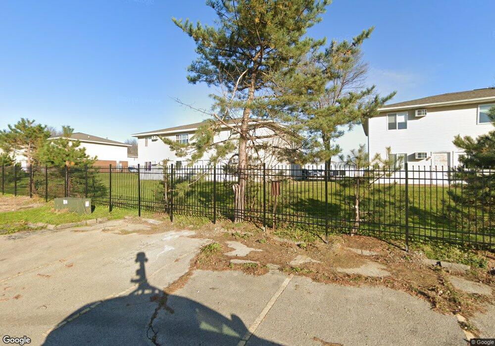 2231 Westdale Dr SW unit 6, Cedar Rapids, IA 52404 - photo 1