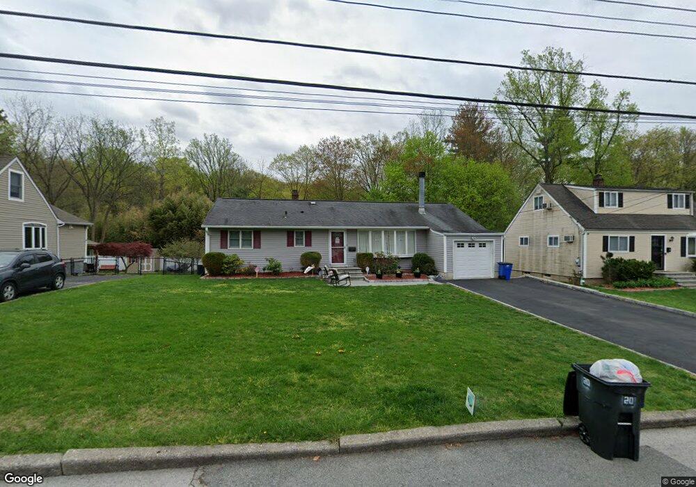 20 Oakbrook Rd, Ossining, NY 10562 - photo 1