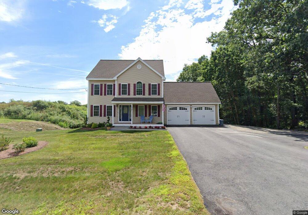 319 Hampshire Rd, Methuen, MA 01844 - photo 1