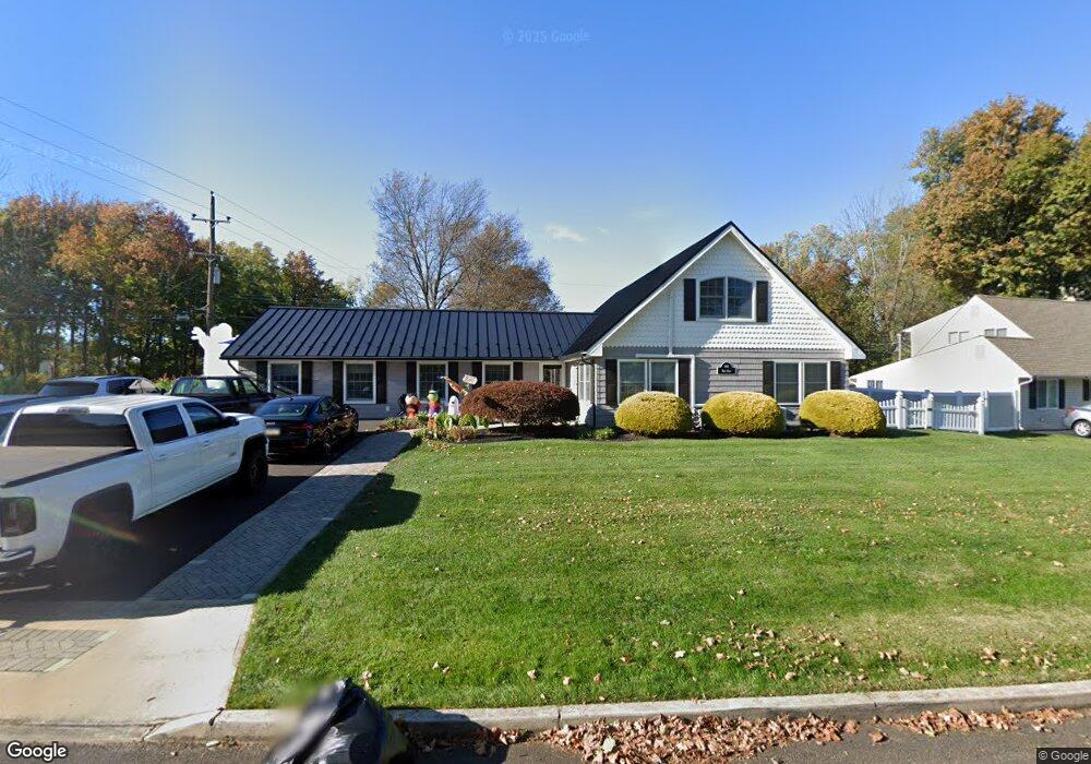1 Deep Dale Dr E, Levittown, PA 19056 - photo 1