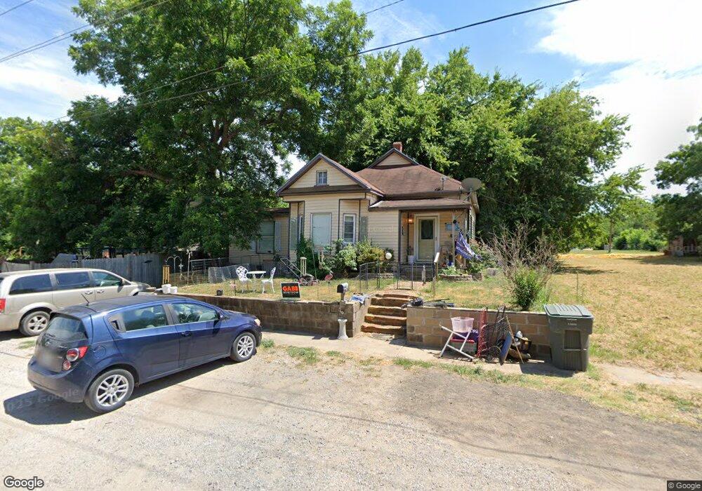 512 E 4th St, Skiatook, OK 74070 - photo 1