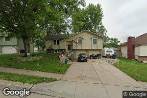 2618 Geri Dr, Bellevue, NE 68147