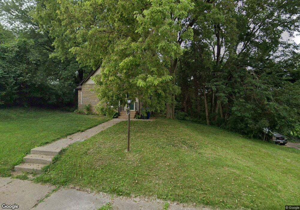 621 E 12th St, Davenport, IA 52803 - photo 1