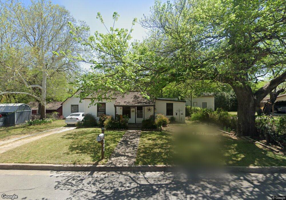 206 Soward Ave, Weatherford, TX 76086 - photo 1