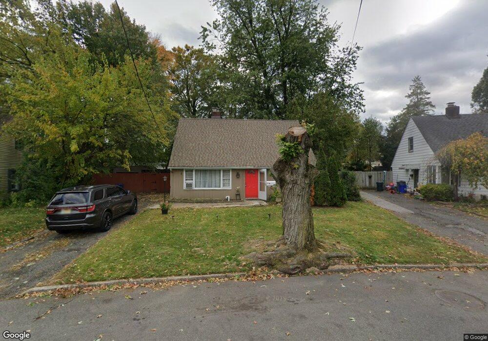 1220 Briarcliff Dr, Rahway, NJ 07065 - photo 1