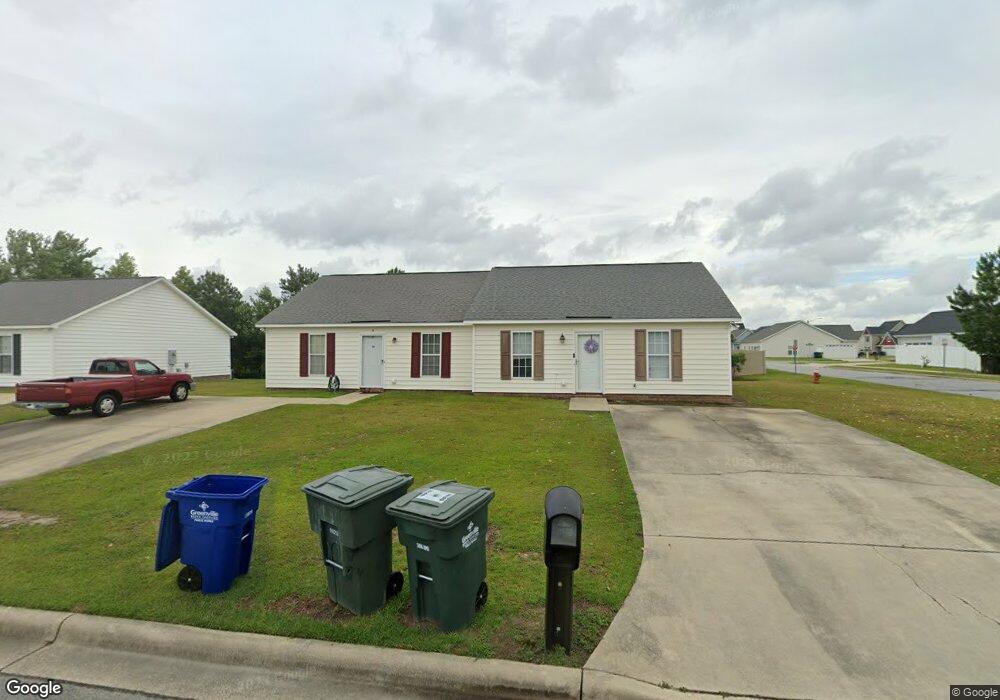 1124 Masters Ln, Greenville, NC 27834 - photo 1