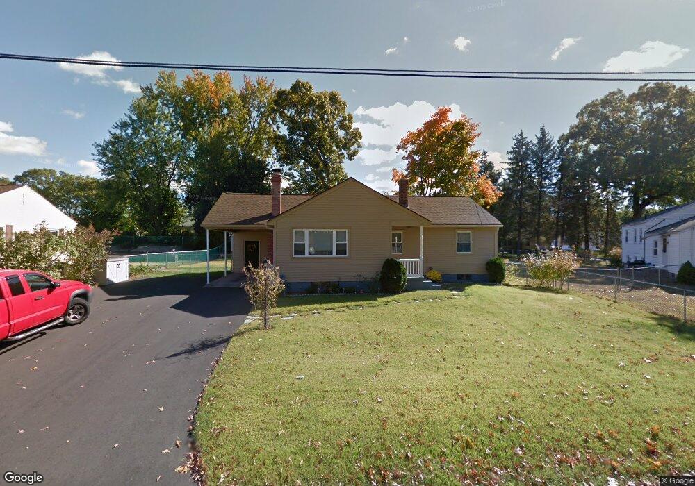 73 Sunset Dr, Chicopee, MA 01020 - photo 1