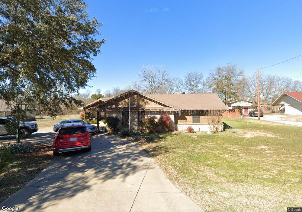 4804 The Trees Ct, Granbury, TX 76049 - photo 1