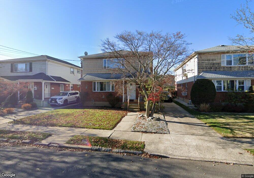 24 Amherst Rd, Valley Stream, NY 11581 - photo 1