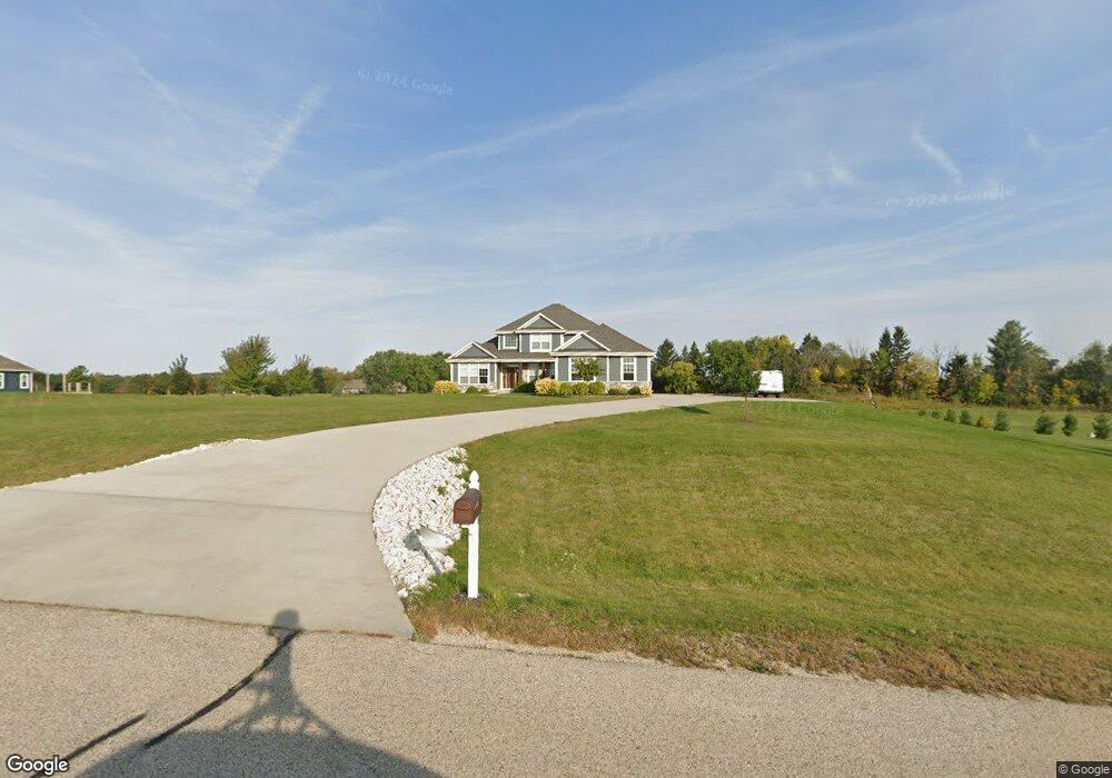 4190 S Woodcrest Ridge Dr, West Bend, WI 53095 - photo 1