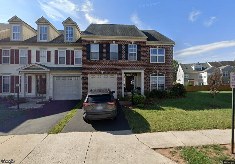 9305 Warren Falls Ln, Bristow, VA 20136 - photo 1